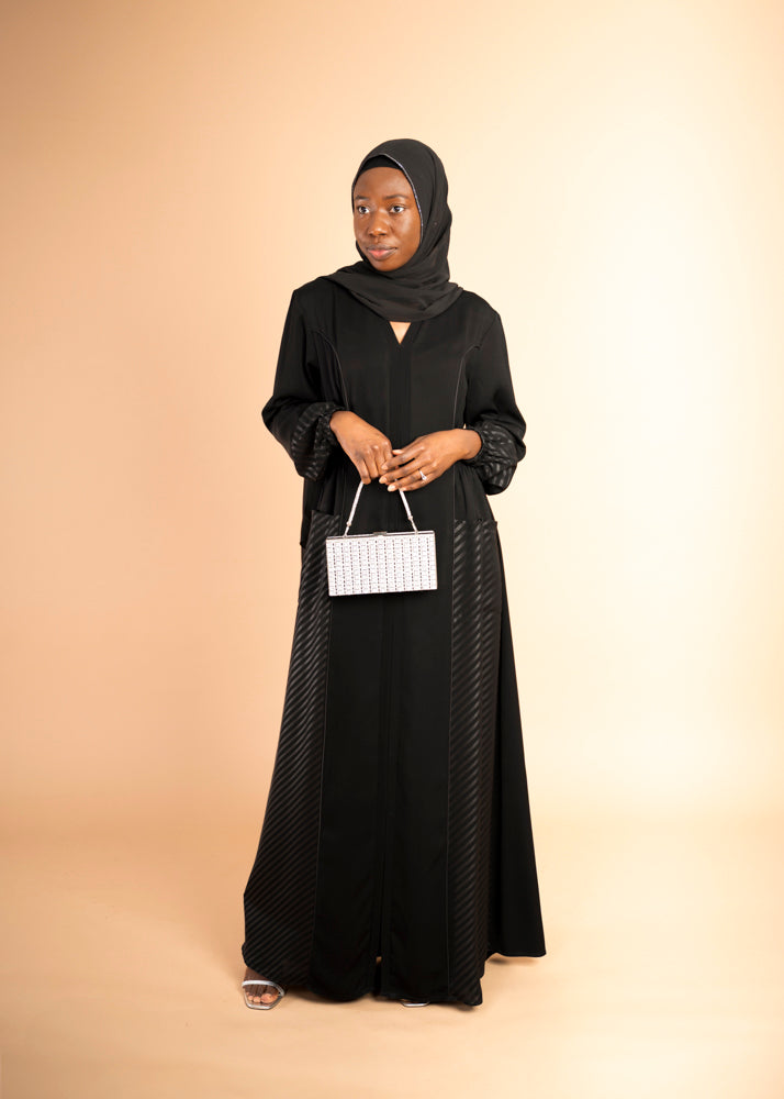 Leyla Abaya – Midnight Black image 4
