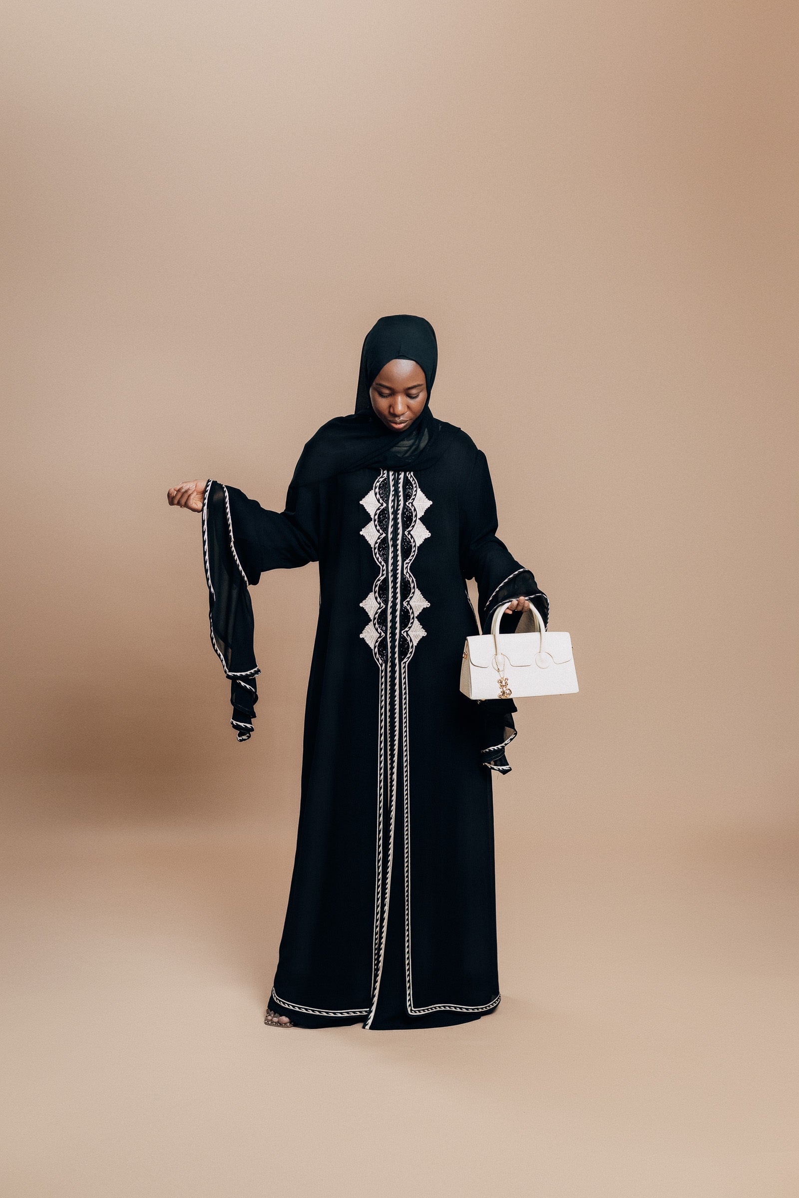 Midnight Throne image 4