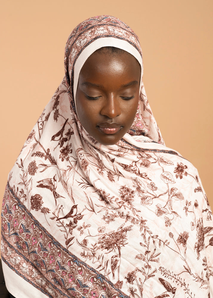 Amira Printed Hijab image 3